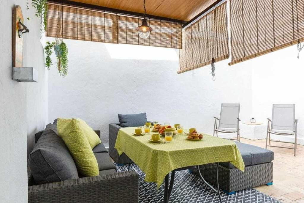 Monkeys Apartments Betis Chill Out Sevilla Exteriör bild